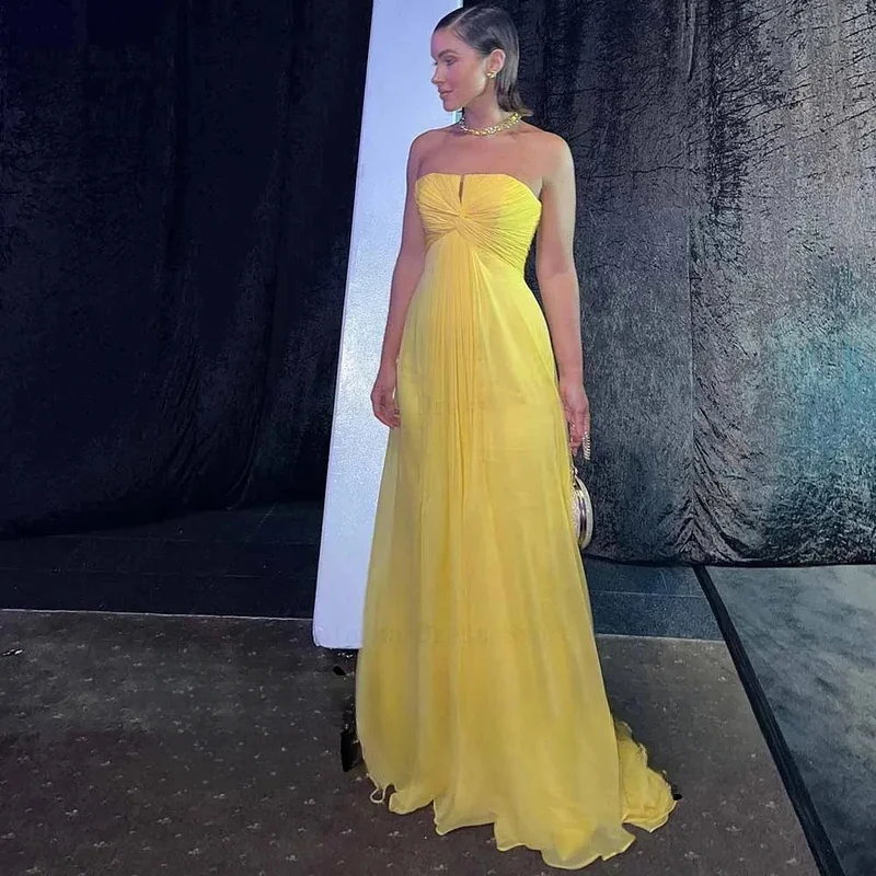 

Customized 2024 Simple A-line Strapless Evening Dresses Design Sleeveless Pleat Draped Sexy Backless Party Dress Floor Length