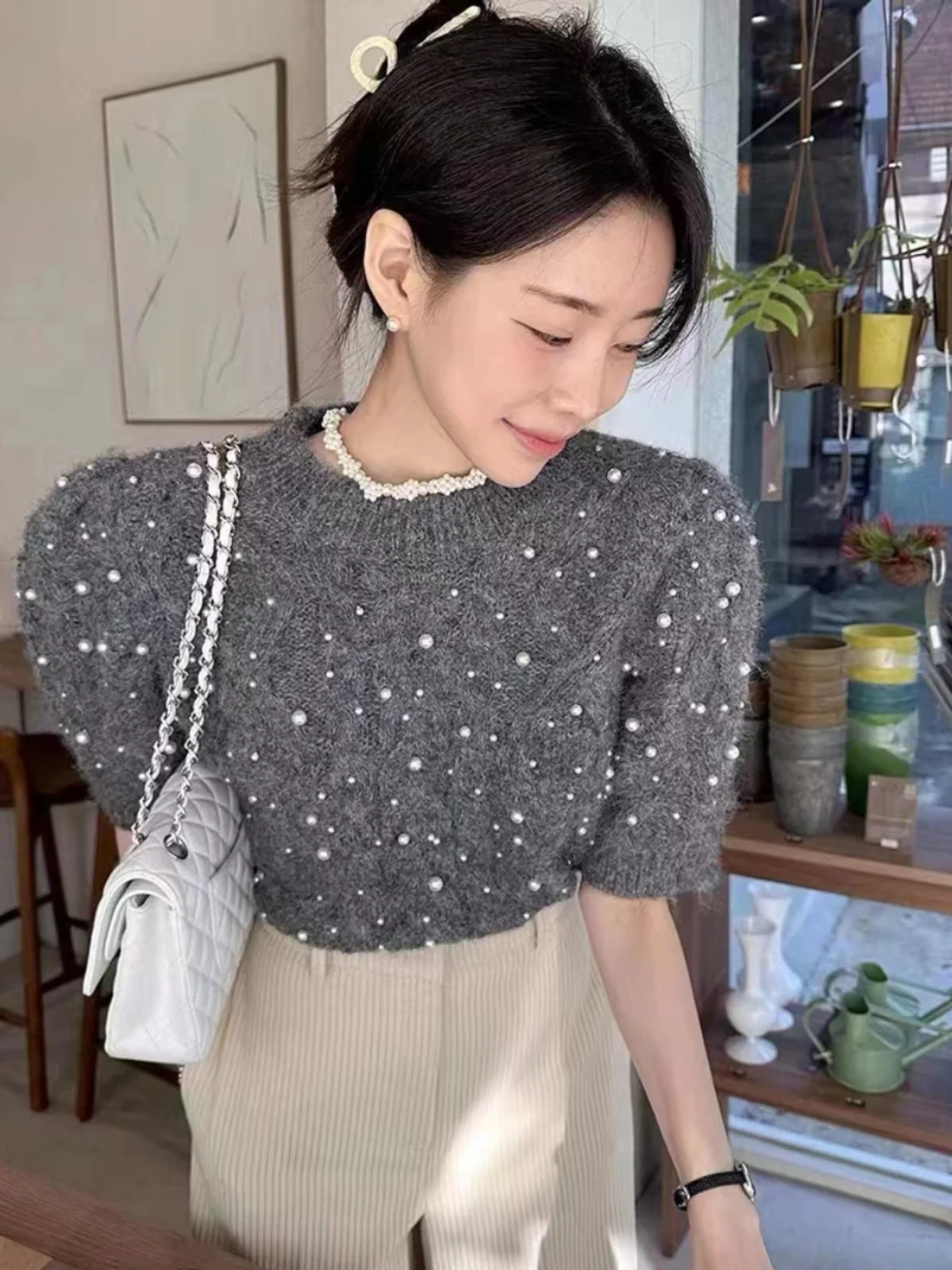 진주 장식 또는 허리 조임 라운드 Ne 헤비급 트위스트 디자인 겨울 탑이있는 여성용 레트로 니트 스웨터