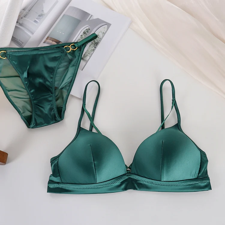 Triangle cup underwear female small chest gathered no steel ring comfortable girly thin shoulder strap summer ultra-thin bra set