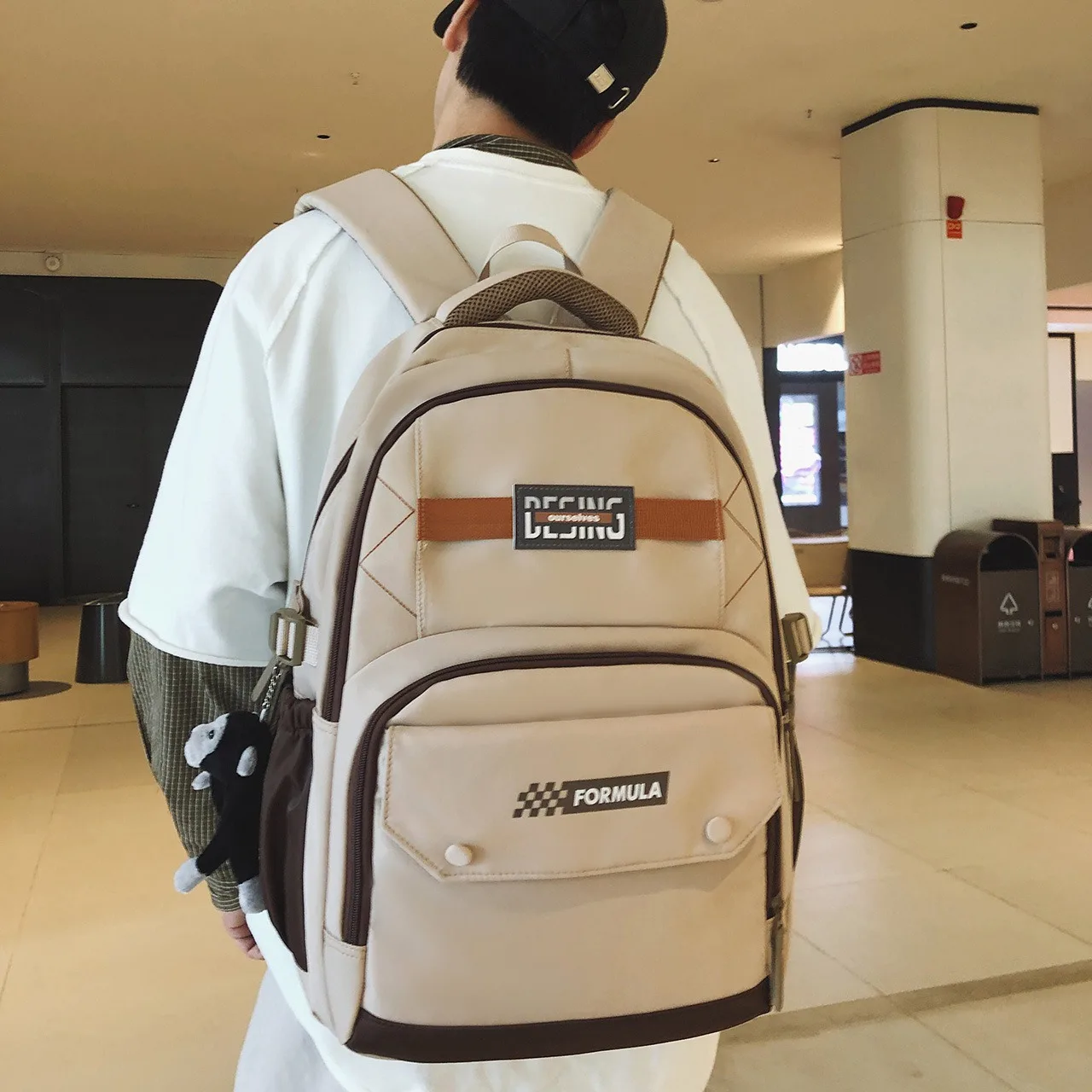 2026 New Large Capacity Backpack for Men Lightweight Casual School Bag Student Laptop Bag Simple Commute Travel Backpack