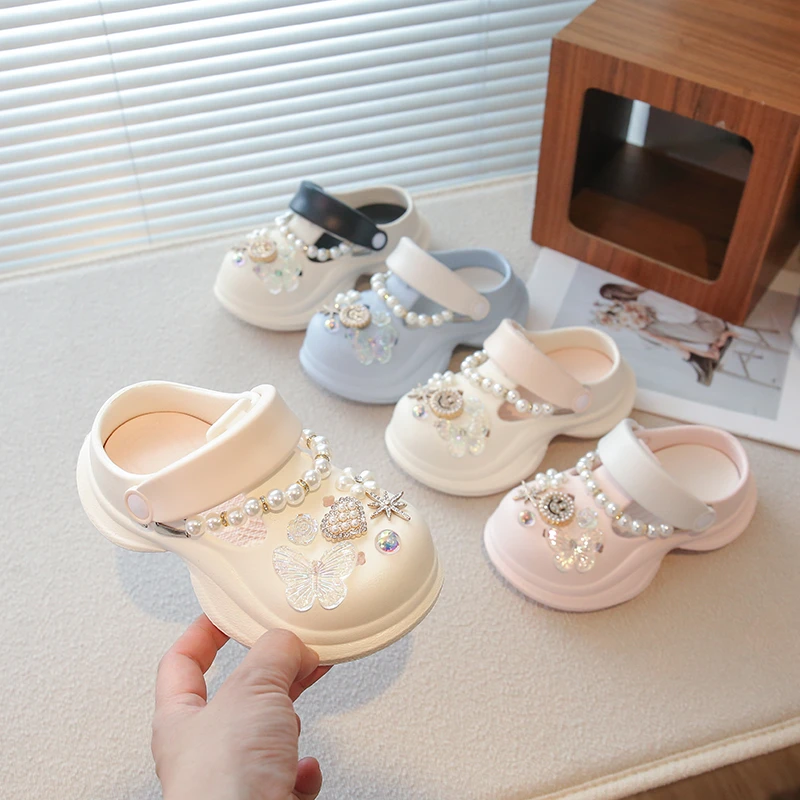 New Summer Childrens Slippers Hole Kids Sandals Soft Anti-Skid Beading Butterfly DIY Design Adult Kids Indoor Girls Beach Shoes