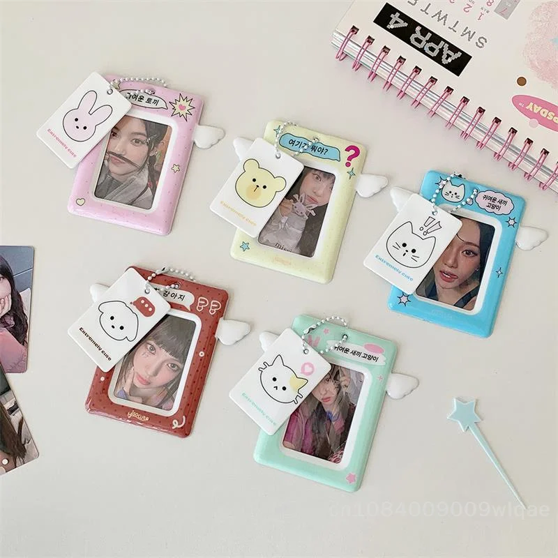 ที่ใส่การ์ดรูปถ่าย 3 นิ้ว พร้อมปีก - ซองใส่การ์ด PVC น่ารักสำหรับสะสม K-Pop, บัตรประจำตัว และบัตรนักศึกษา〔YY33〕