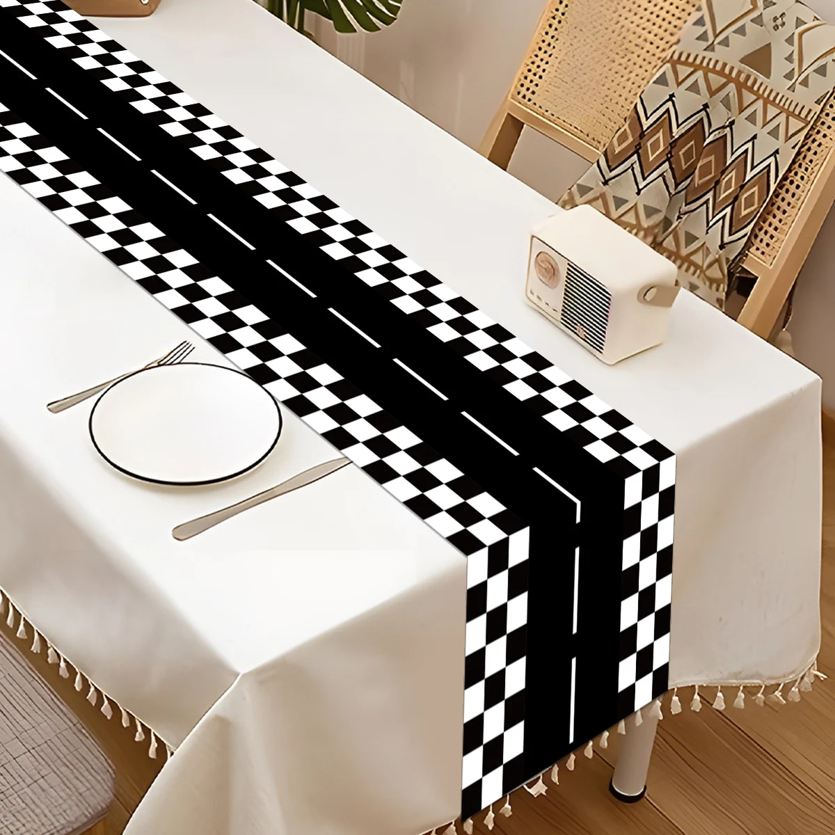 الكلاسيكية أسود أبيض متقلب الجدول عداء البوليستر سباق موضوع المفارش حفلة كرة القدم كأس الهدف الزفاف الجدول الطعام ديكور