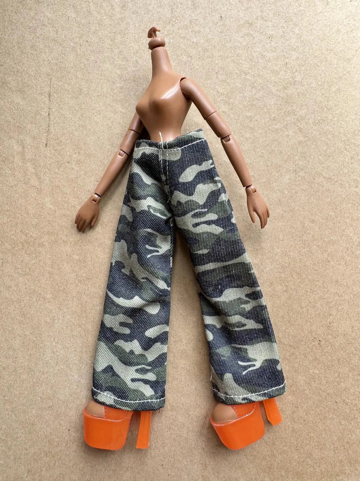 Vintage 1/6 Brasz Puppenhosen Zubehör Köpfe Sammlerstücke Puppenteile zum Individualisieren – Detail 17