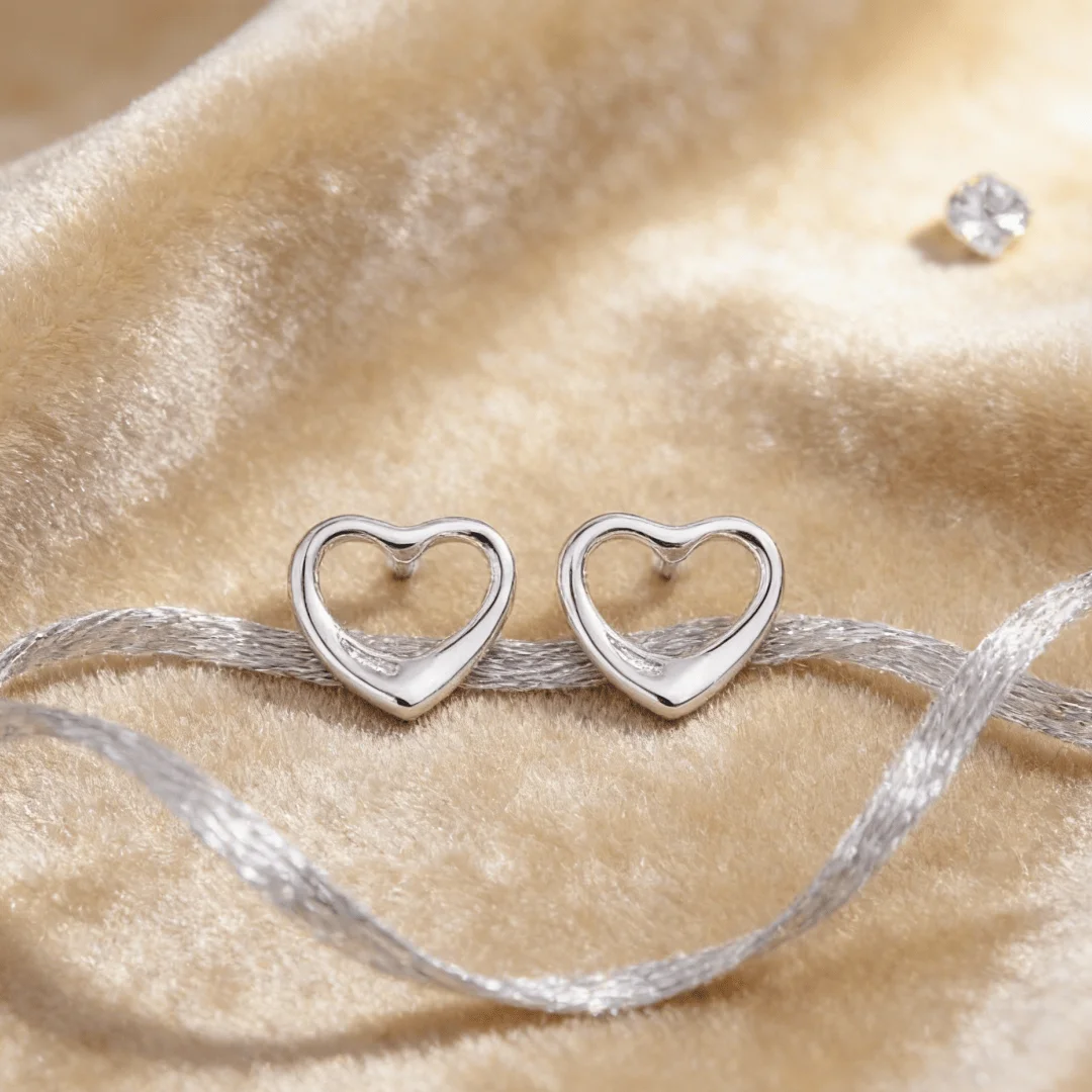 Hot fine Custom heart studs earrings 925 Sterling Silver for Women temperament Christmas Gifts fashion Versatile Jewelry party