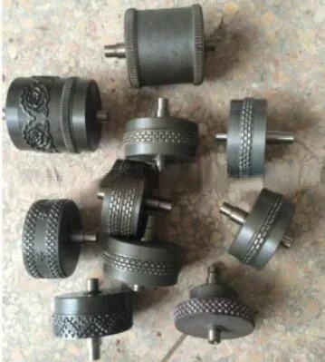 Penjualan Terlaris Pembalut Rol Ultrasonik Cetakan Kendaraan Cetakan Meninju Kain Rol Pembuatan Rol Mati