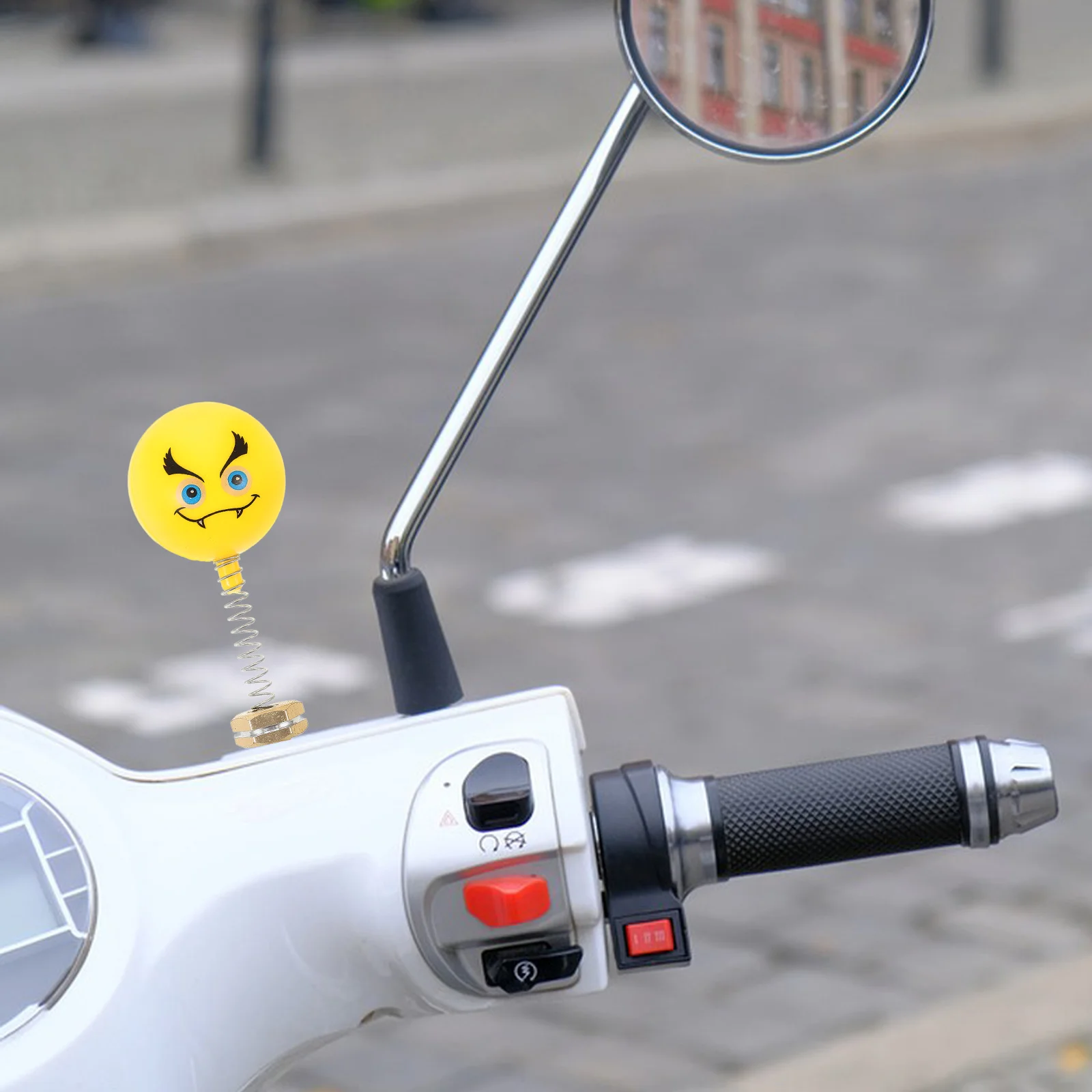 

Cartoon Smiling Face Screws 8mm for Motorcycle Rearview Mirrors Decorative Spring Bubbling Ornament Bobbing Accessories