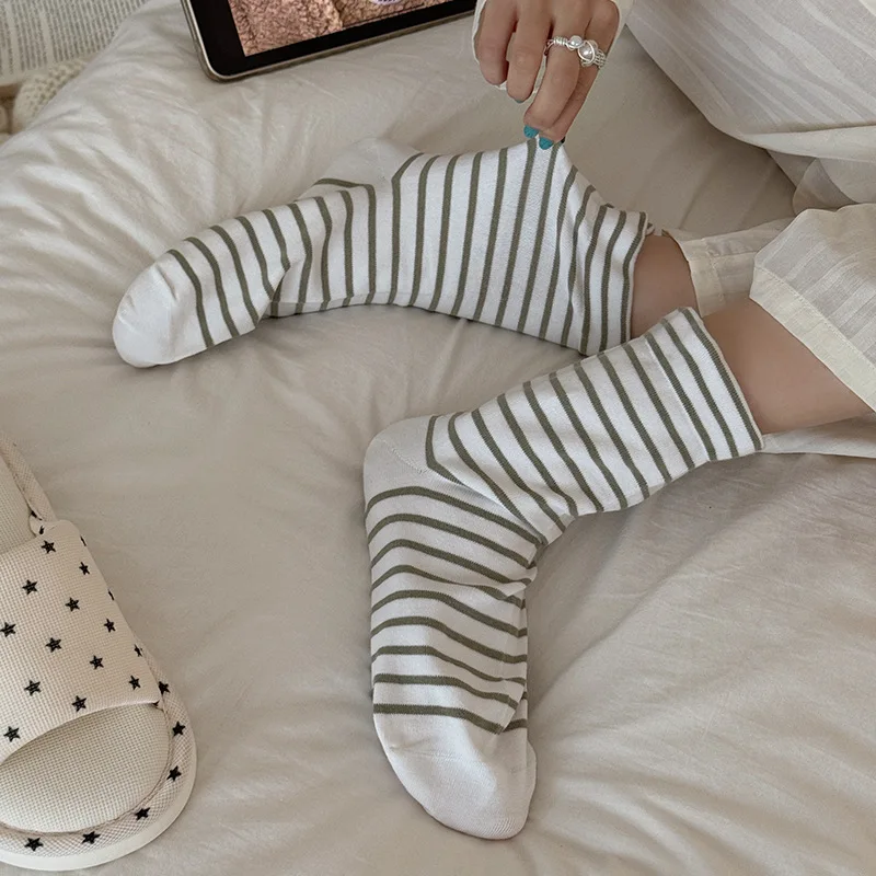 Women's 100% Cotton Maternity Sleep Socks, Wide Loose Cuff Non-Binding, Thick Warm Bed Socks for Elderly & Pregnant Women