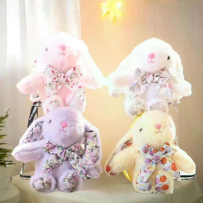 Boneca de coelho de orelhas caídas de pelúcia macia, coelho bonito dos desenhos animados, brinquedo de suspensão de mochila exclusivo, presente de aniversário