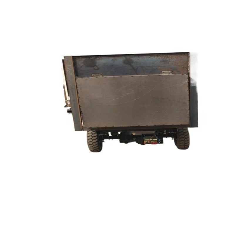 Machinery for feeding operations in community farms, three-wheeled feeding trucks in agricultural and animal husbandry