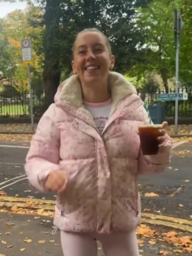 سترة نسائية قطنية مطبوعة باللون الوردي مع قبعة وسحاب وجيوب من الصوف الداخلي سترات نسائية شتوية أنيقة ملابس خارجية دافئة للسيدات