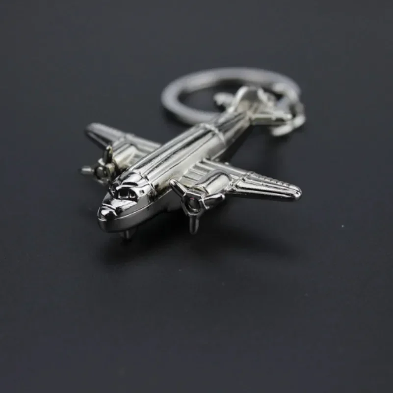 Creative 3D Airplane Model Keychain Brand New Metal Exquisite Men\'s Keychain Gift