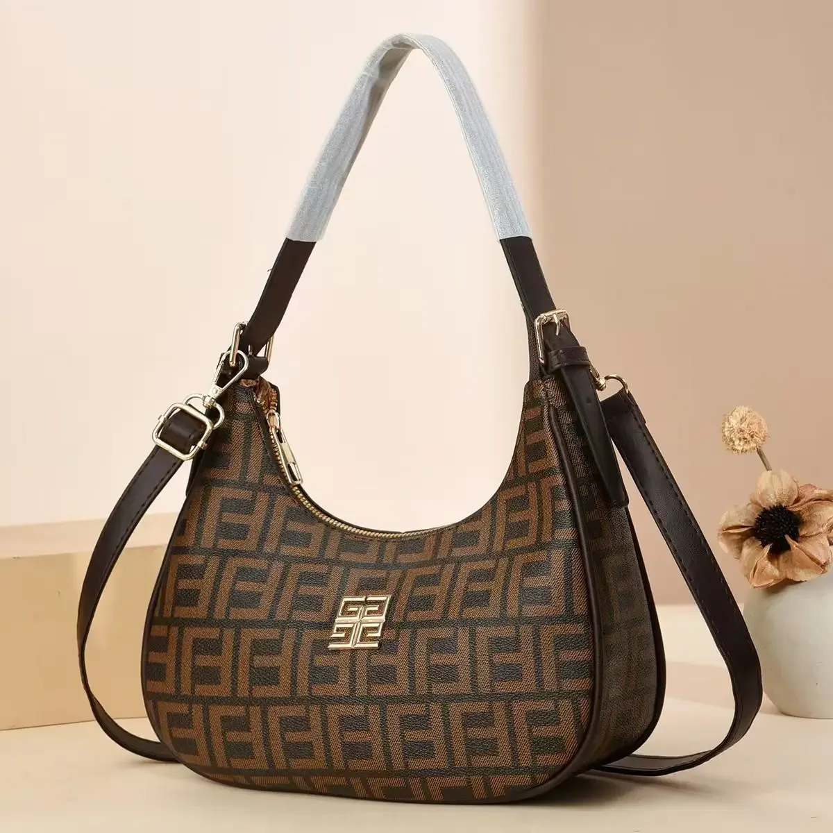 

Dopamine Candy Style！Retro Handheld Niche Bag 2025 -Women's Texture Print, Underarm,Simple Sweet Shoulder "Energetic Girl House"
