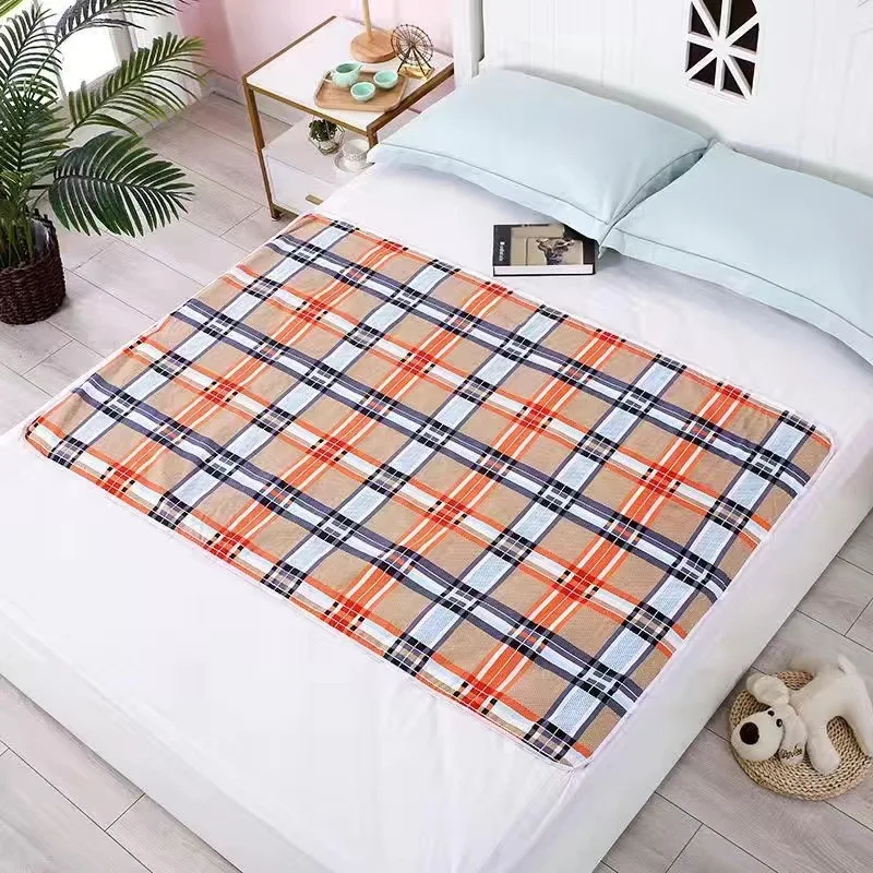 แผ่นรองเปลี่ยนผ้าอ้อมเด็กกันน้ำสำหรับเด็กแรกเกิดเสื่อเปลี่ยนผ้าอ้อมแบบพกพาเสื่อสำหรับเด็กเล่นพื้นโต๊ะ