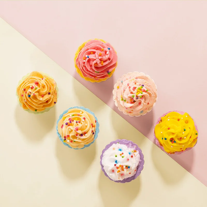 Cute Cake Bath 80g Handmade Fizzy Bath Ball for Children Natural Essential Oil Bubble Bath Salt Spa Gift for Kids Women