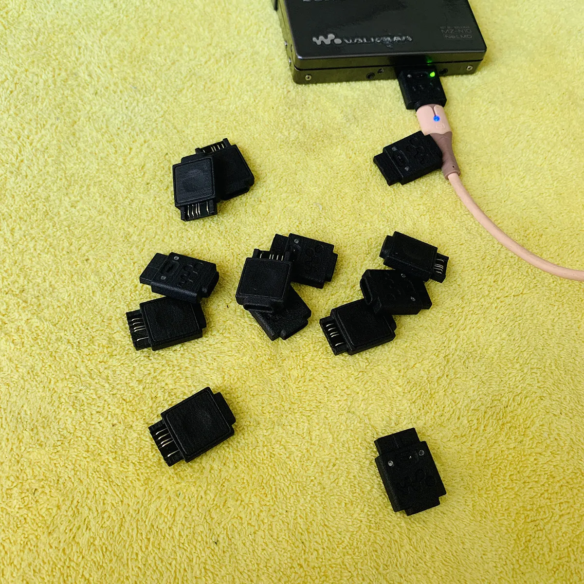 USB charging and data sync adapter For Sony MD MZ-N10 MZ-NH1 NH3D