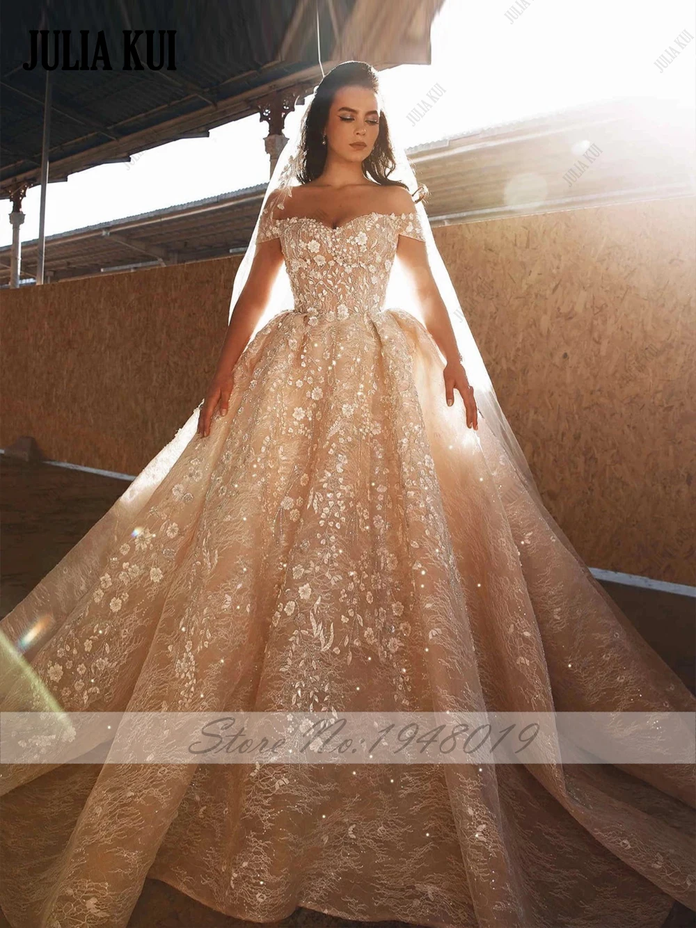 Julia Kui Luxury Shiny Lace Off Shoulder Sleeves Ball Gown Wedding Gown Beading Sequined Bling Flowers Appliques Bride Dress