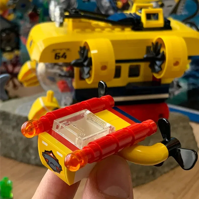 Compatible Brick Sets City Series Building Blocks Ocean Exploration Submarine Ocean Lantern Fish Children's Toys Gift 60264