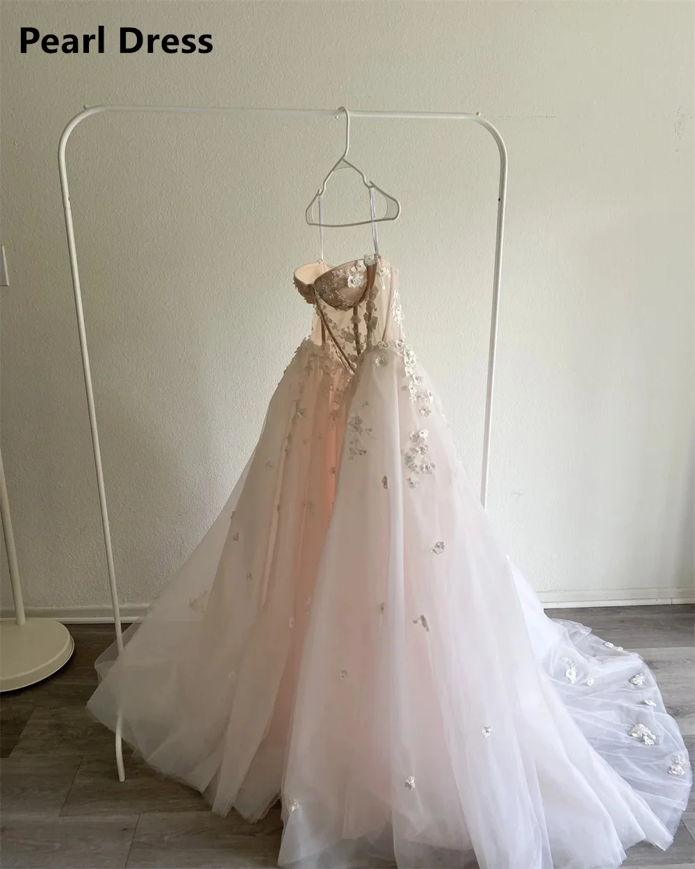 Vestido de novia de perlas para mujer, elegante vestido de noche para fiesta, hecho A medida, encaje Floral, sin tirantes, línea A, falda larga, Gala