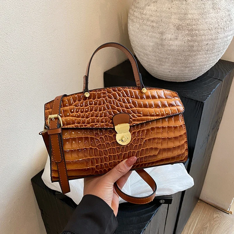 حقيبة كتف جلدية أنيقة للسيدات - مجموعة حقائب اليد ذات العلامات التجارية الفاخرة، وحقائب كروس عصرية وعملية #4