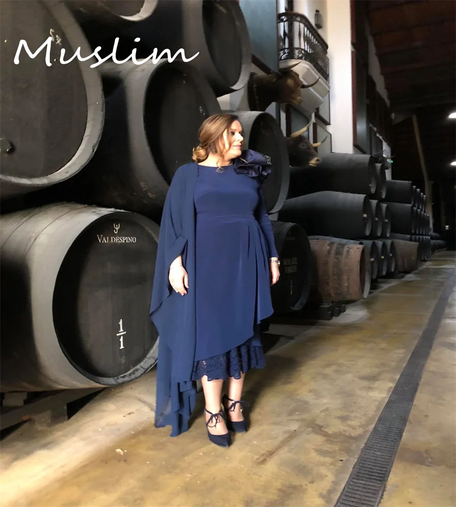 

Elegant Navy Blue Mother Of The Bride Dress 2023 O Neck Long Sleeve Lace Plus Size Wedding Guest Dress Cape Mom Evening Party