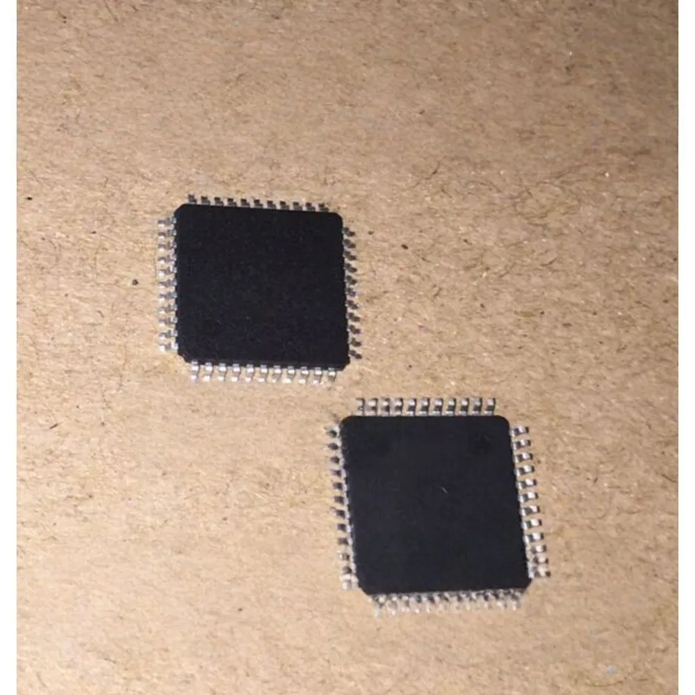 5PCS L60852A 30622 ISL9860 NE556 693225 25DF321