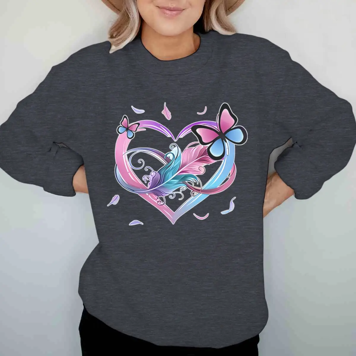 Sudadera con estampado gráfico de corazón y mariposa para mujer, jerséis de manga larga, trajes con diseño Floral de mariposa, sudaderas para mujer