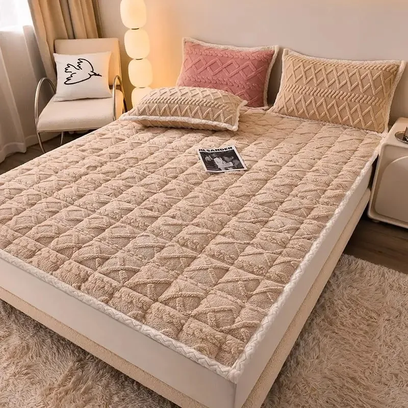 Lamb Velvet Warm Mattress Autumn Winter Bed Pad Thicken Skin-friendly Quilted Pads Soft Comfortable Warmth Bed Mat Bedsheet