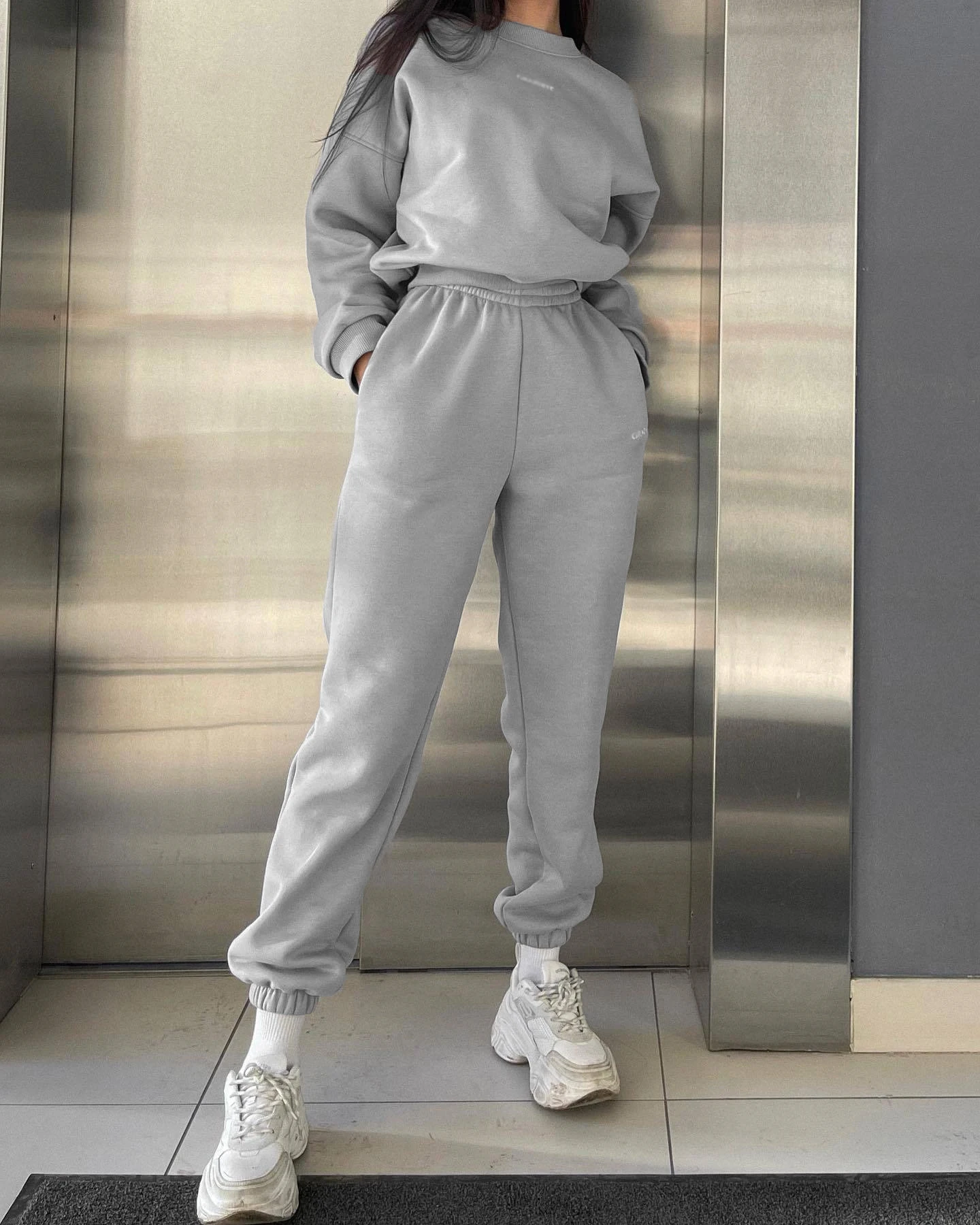 Casual Sporty Style Pants Sets Women Fashion Trend Long Sleeve O Neck Pullover Sweatshirt Trousers Two Piece Set Female 2024 New