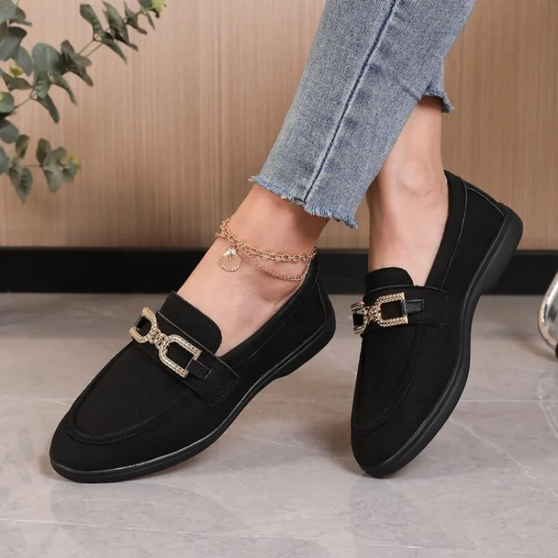 Women Flats Spring Fashion Metal Buckle Slip-on Loafers Plus Size Ladies Casual Mocassins Driving Shoes Sapato Feminino 2025