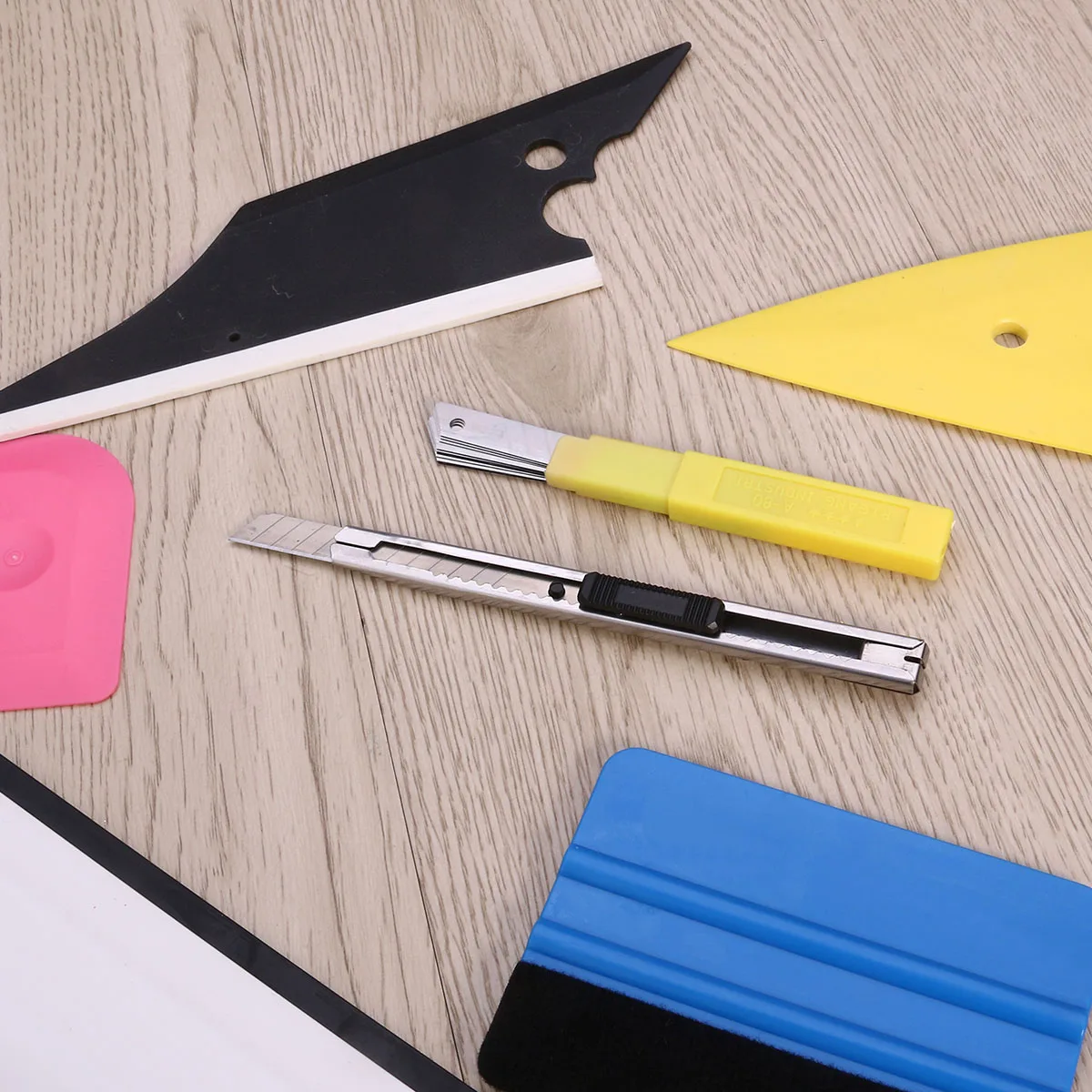 

8 PCS Film Application Tool Kit Window Squeegee Installation Scraper Car Cutter