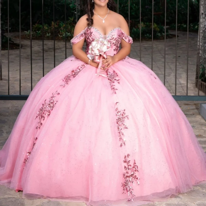 

Pink Shiny Quinceanera Dresses Ball Gown Off The Shoulder Applique Lace Beading Crystal Tull Bow Party Birthday Sweet 16 Dress