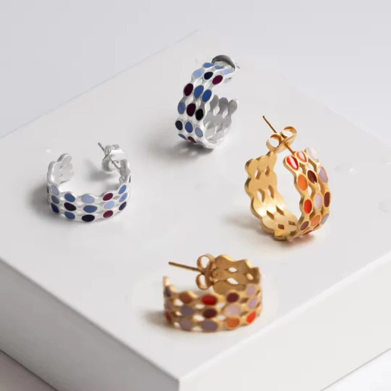 

European and American Retro Unique Hollowed Out High-End Metal C-Shaped Glaze S925 Silver Needle Ear Studs