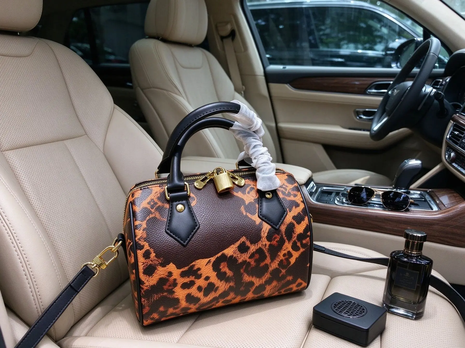 Unisex Leopard Print Boston Handbag Faux Leather Splicing Top Handle Bag Lock Decor Detachable Adjustable Shoulder Strap Crossbody Purse