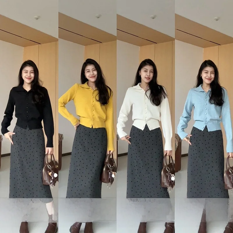 

Зимний свитер с мягким узором в горошек и юбка: универсальный комплект с воротником, длинными рукавами и пуговицами для женщин 25-35 лет