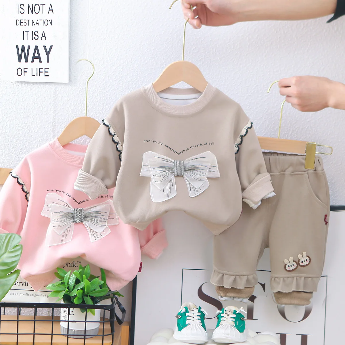 

Комплект одежды для маленьких девочек, весенне-осенние детские толстовки с большим бантом, пуловер, топ и штаны, костюм из 2 предметов, детские спортивные костюмы, наряды для детей 1–5 лет