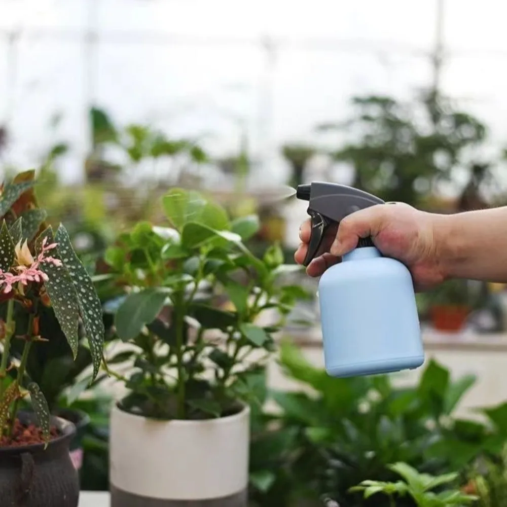 Leakproof Hand Pressure Sprayer 600ml Hand Operated Watering Can Thickened Bottle Bottom Plastic Plant Mister Garden Use