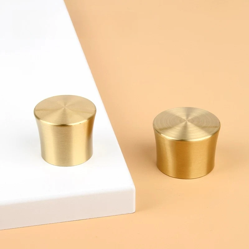 New Chinese Style Furniture with Pure Brass Round Sealed Bottom Big Head Cap, Backrest Protruding Cap Hardware Copper Foot Cover