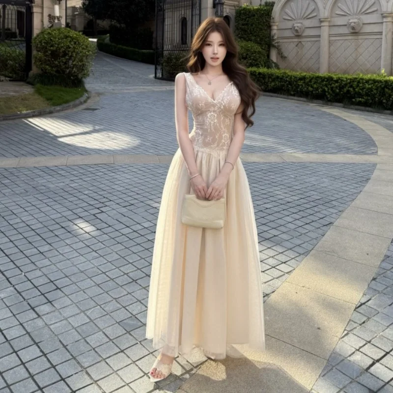 Southeast Asian Early Autumn Women's Dress Strapless Lace Splice Mesh Backless A-Line Long Skirt Gentle Style Citywalk Polyes...