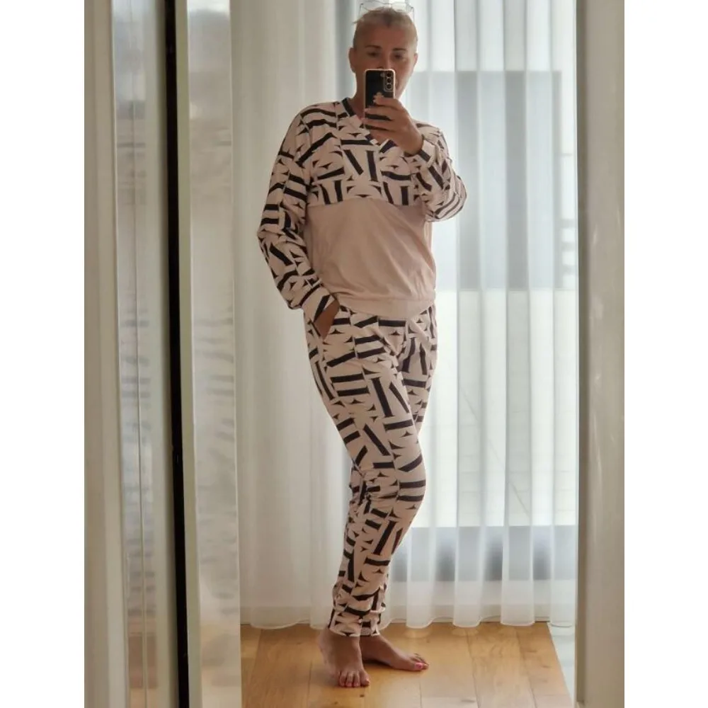 Two Piece Short Sets Women Letter Print Long Sleeve Top & Pants Set Holiday Streetwear Y2k Jogging Ensemble 2 Pièces Autumn 2025