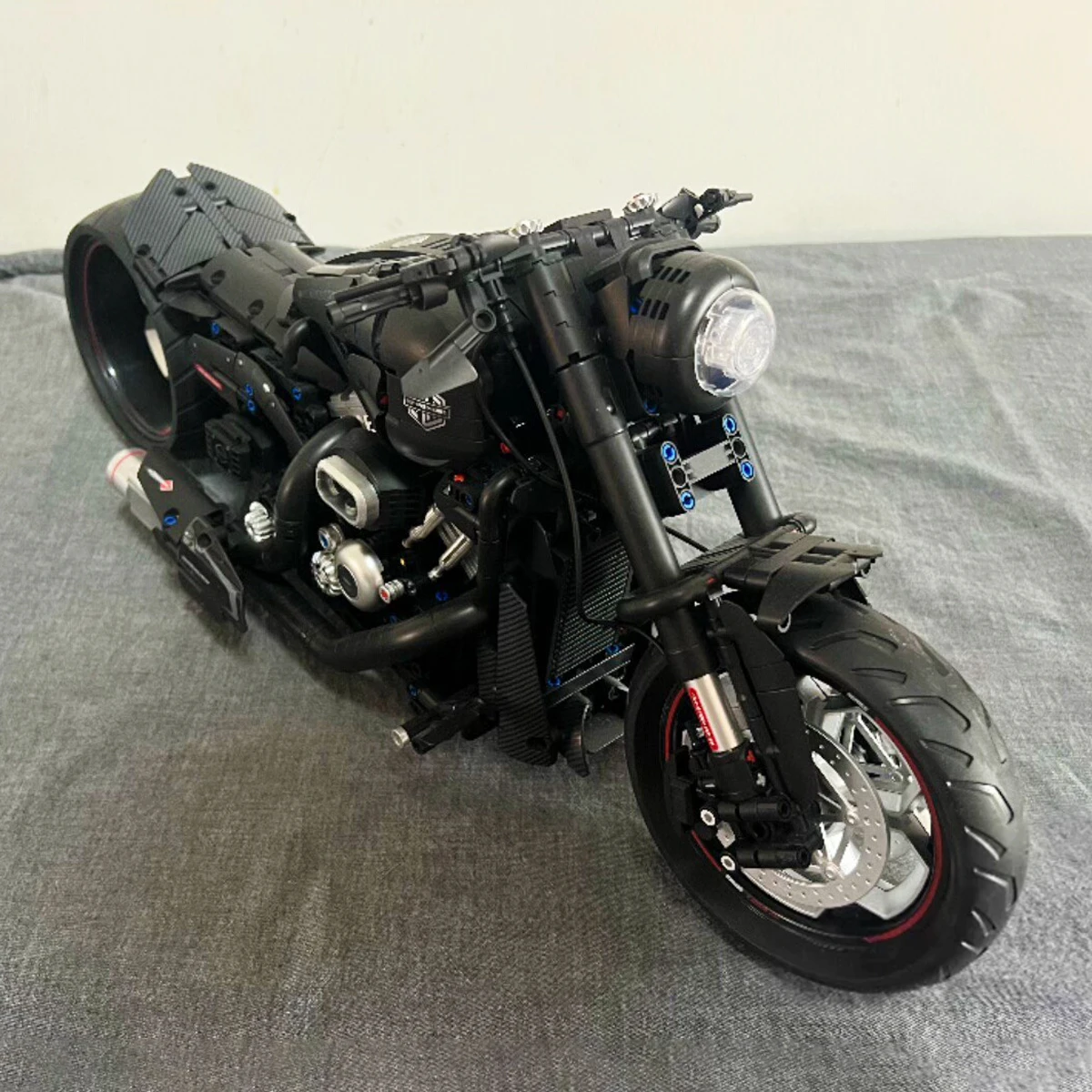 1:5 مكعبات بناء دراجة نارية سوداء للمدينة التقنية مع LED نموذج دراجة قاطرة عالي التقنية ألعاب أطفال للهدايا