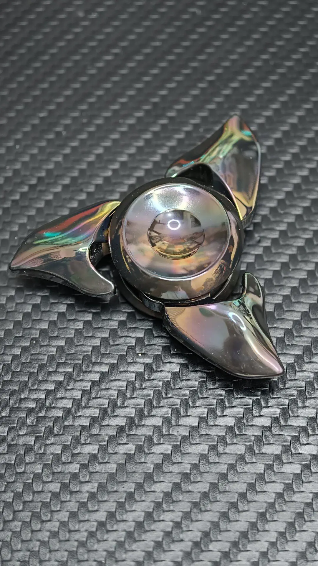 Used EDC JGpy Owl Zirconium Color EDC Fingertip Gyro with Original Box and Card, Well Preserved