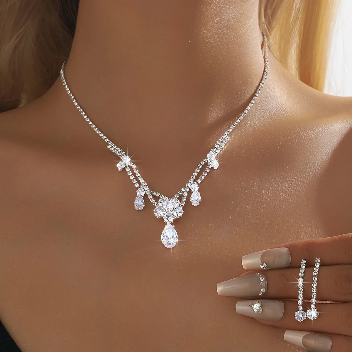 1 Set of Jewelry Includes (1 Pair of Earrings + 1 Necklace) European and American Style Full Diamond Water Drop Zircon Necklace Set, Fashionable and Versatile Bridal Jewelry Suitable for Banquets, Weddings, Parties, Festivals, and Gifts