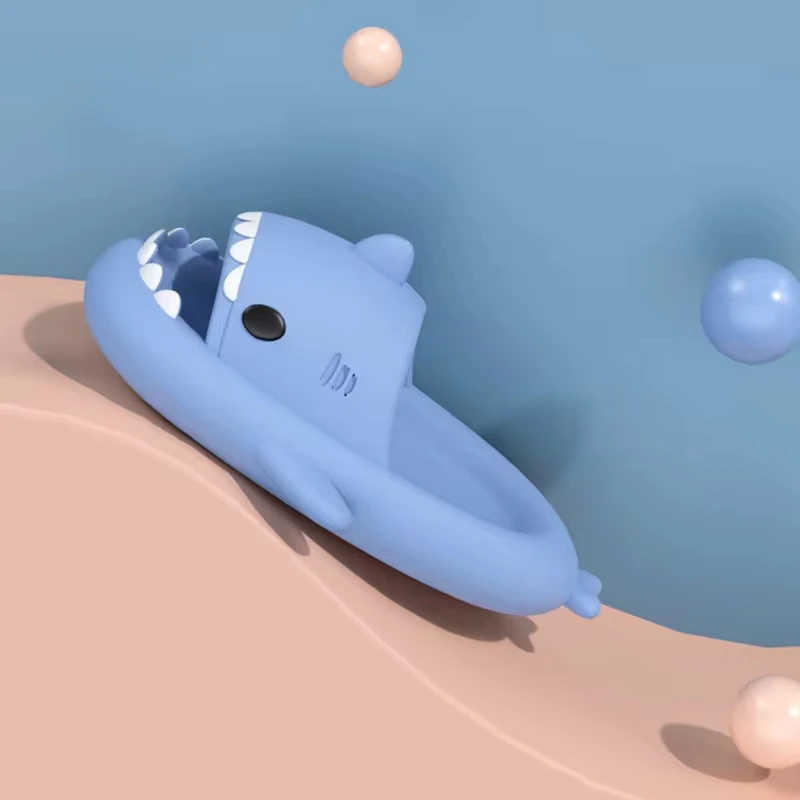 الصيف النساء سميكة سوليد القرش النعال الرجال الحمام لطيف الكرتون عدم الانزلاق الشرائح الإناث في الهواء الطلق جميل بلون إيفا الصنادل