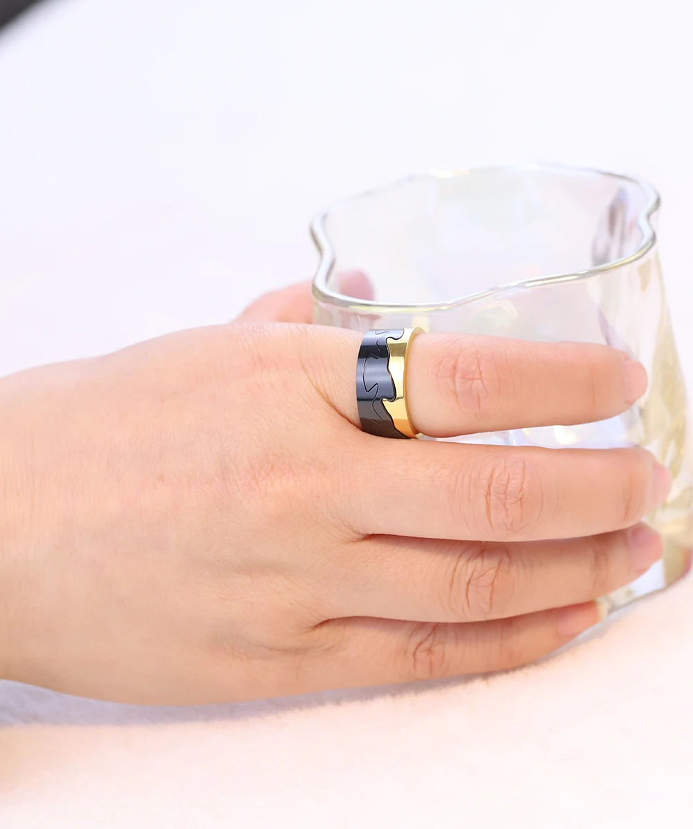 9MM stainless steel personalized two-color crack 304 stainless steel ring, a versatile band for trendy men