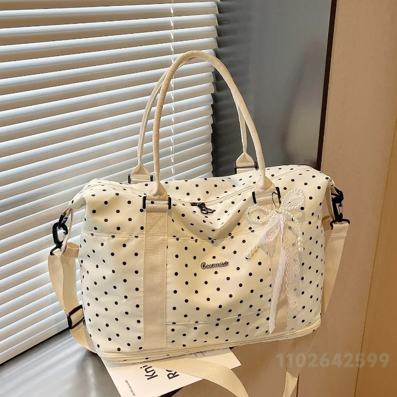 2026 New Expandable Travel Bag Female Sweet Polka Dot Large-capacity Sports Yoga Bag Commuter Portable Sports Fitness Bag
