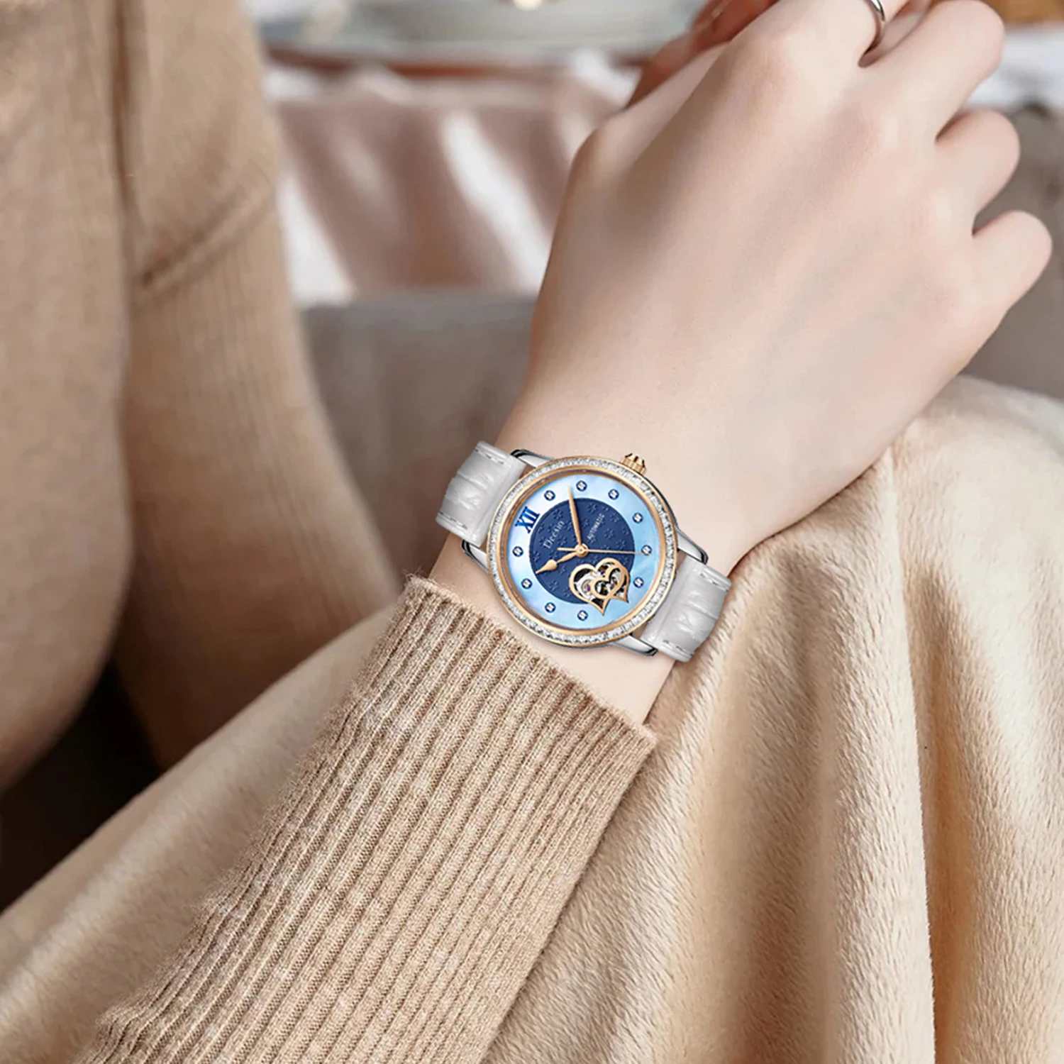 Deesio 여성용 하트 모양의 시계 스테인레스 스틸 - Luxury Watch Gift For Her 리뷰 및 가격