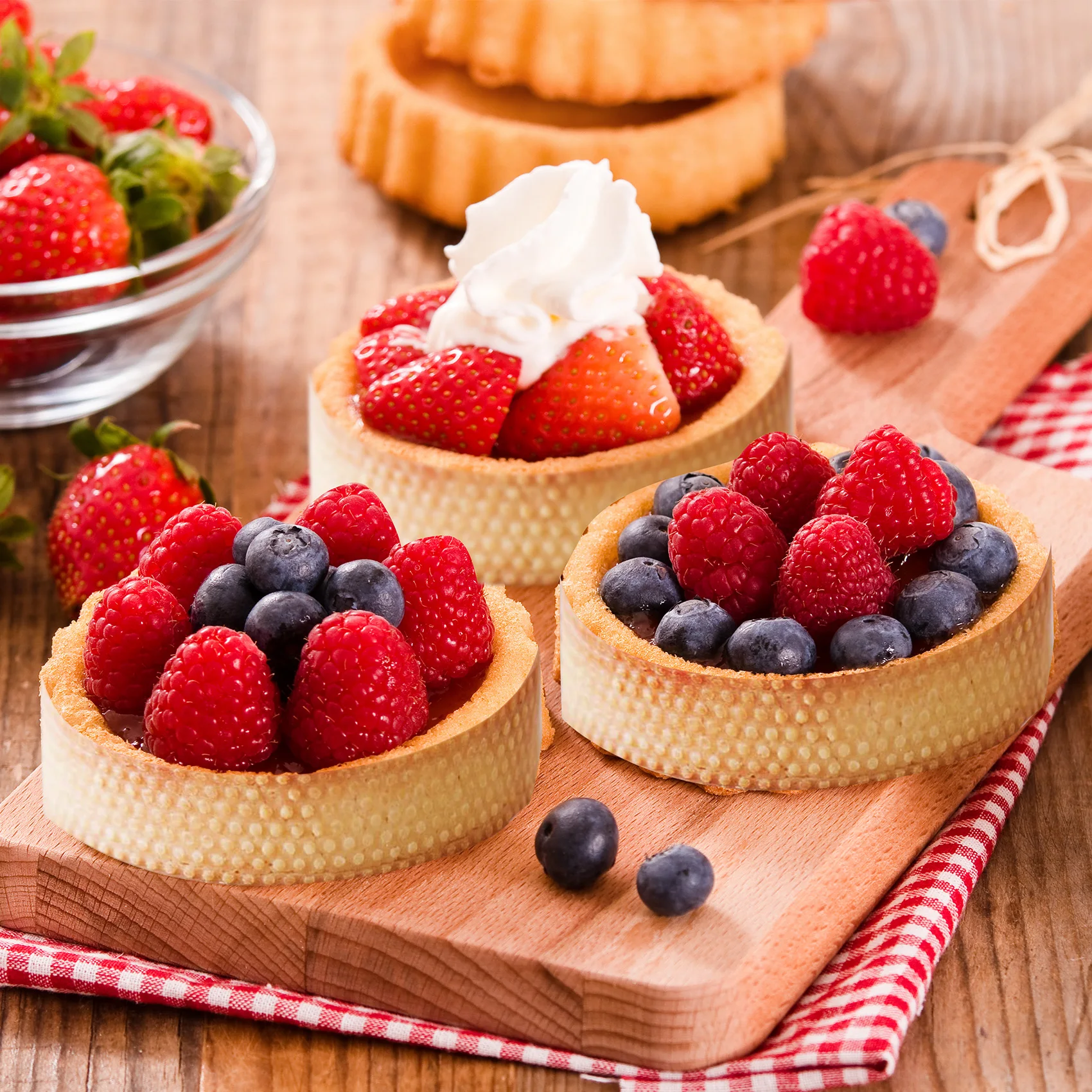 

ABLK 12 Pack Stainless Steel Tart Rings 3 In,Perforated Cake Mousse Ring,Cake Ring Mold,Round Cake Baking Tools