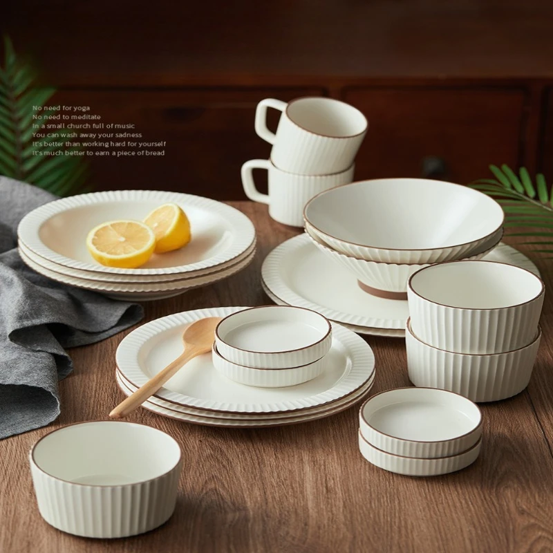 

Pearlescent White Ceramic Ramen Bowl Creative Bamboo Hat Design Home Restaurant Commercial Use