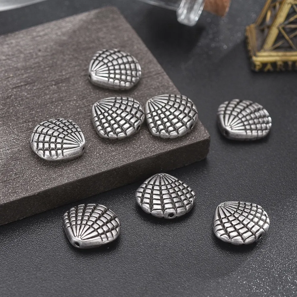 50pcs Tibetan Style Alloy Beads Scallop Shell Shape Beads for Jewelry Making DIY Bracelet Necklace Accessories Decor 12x13.5x4mm